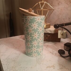 Mint flowered ceramic 12 inches w/wooden cover lid